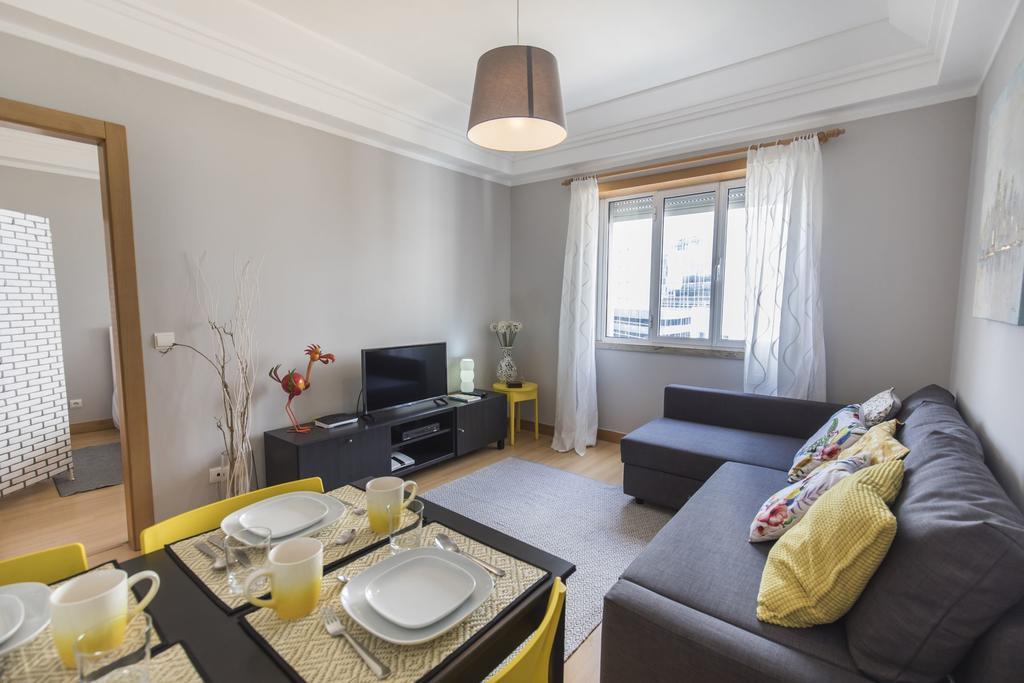 Lovelystay - Charming Marques Flat Лиссабон Экстерьер фото